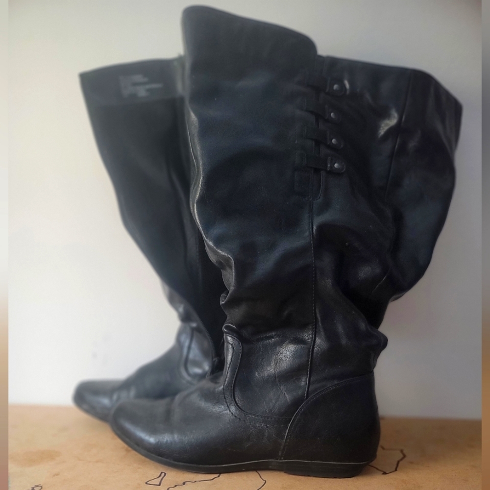 Black Boots